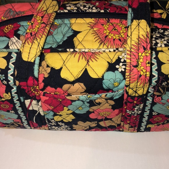 Vera Bradley Bag - Picture 3 of 8